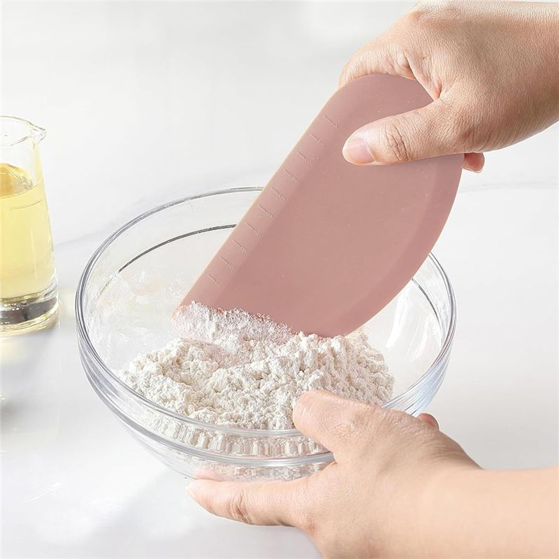 ABAH-Pengikis Mangkuk Silikon  - Dough Scraper Curved ulasan dan harga
